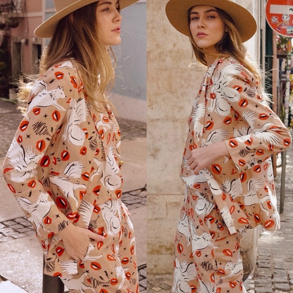 LAS SURENAS Wolf Kisses Lip Amore Print Single Button Linen Loose Fit Blazer - Picture 3 of 16